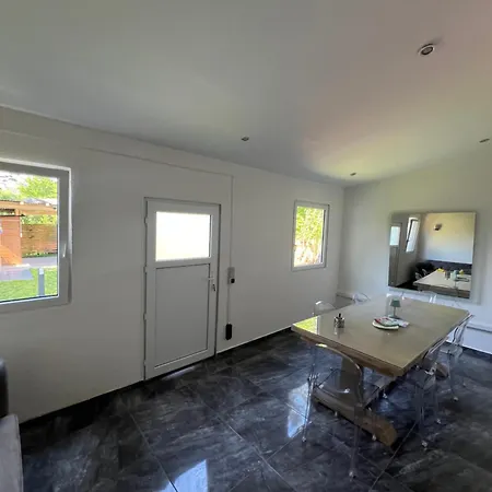 Schoene Apartment *
